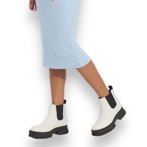 UGG BOOTS WOMEN'S 8 WHITE LEATHER ASHTON‎ CHELSEA  Waterproof Pull-on
